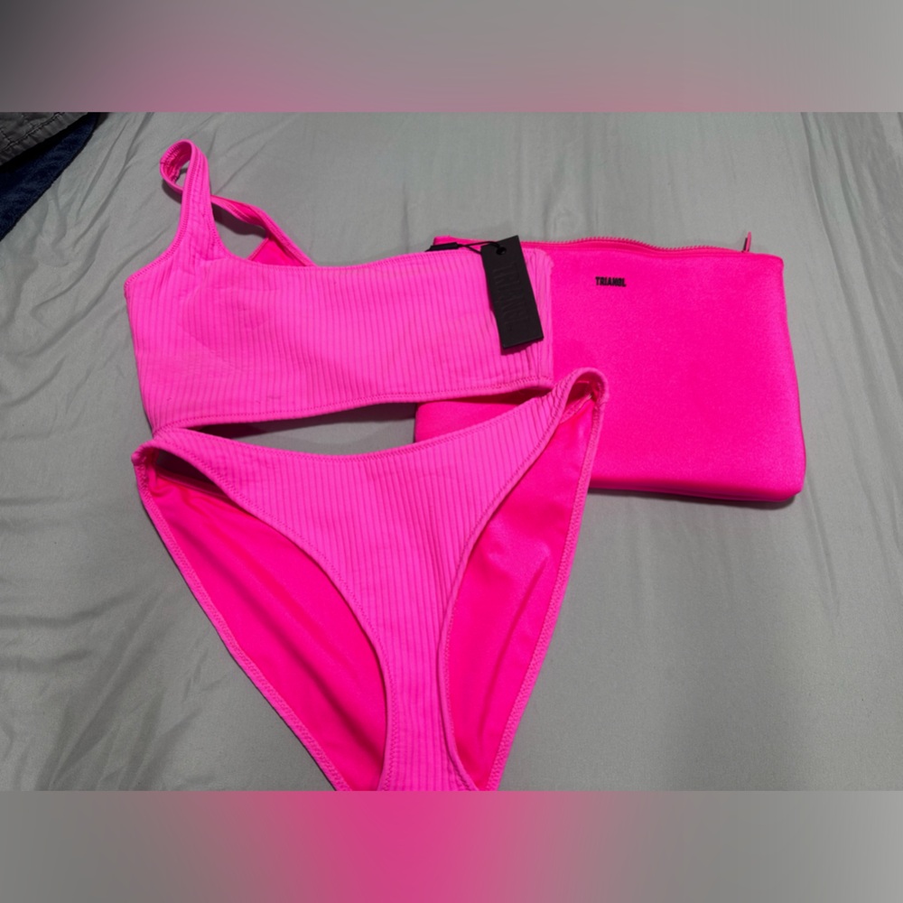 Triangle bikini